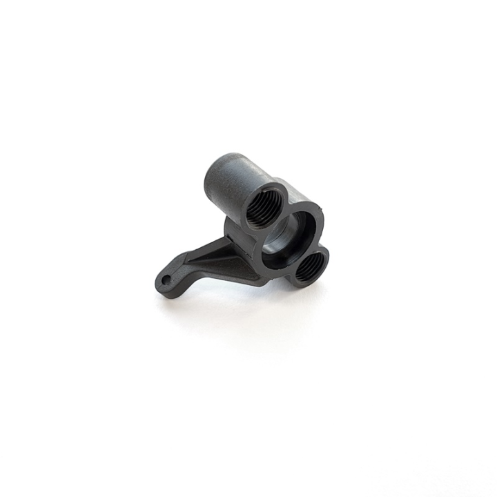 FRONT RIGHT HUB